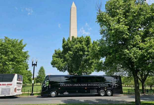 GLI_hellogli_charterbusatthepark_2025_05_01.o GLI_hellogli_charterbusatthepark_2025_05_01.o