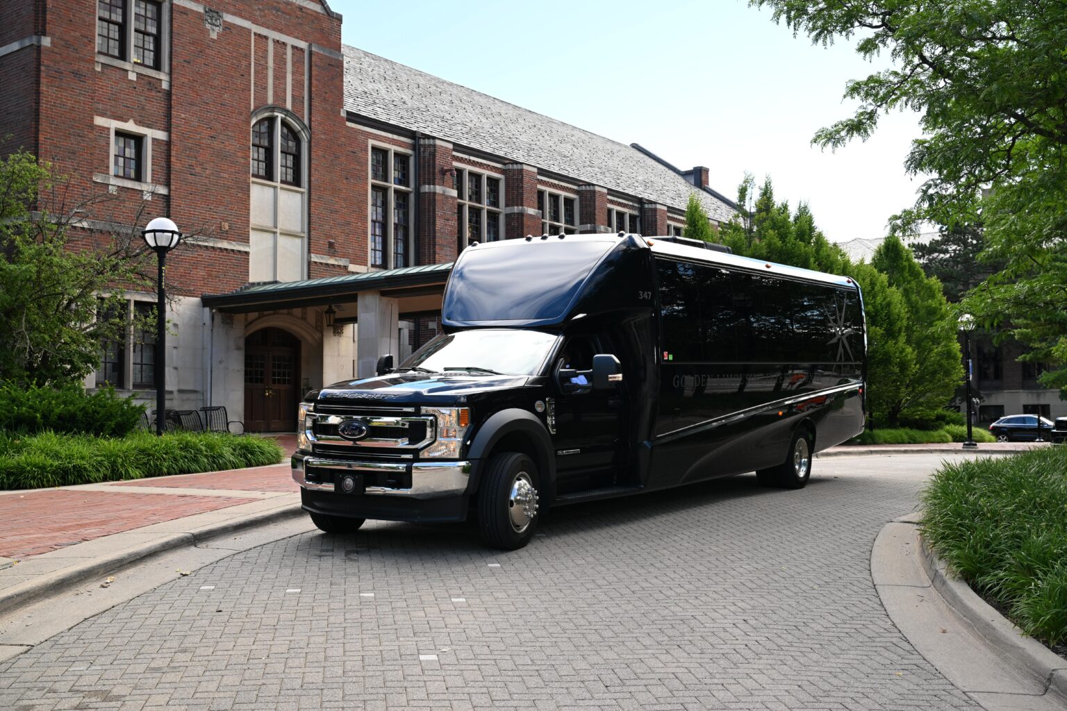Golden Limousine Executive Coach at Michigan Union