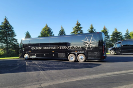 Golden_CHAUFFEURED_SERVICES_Charter Bus Black